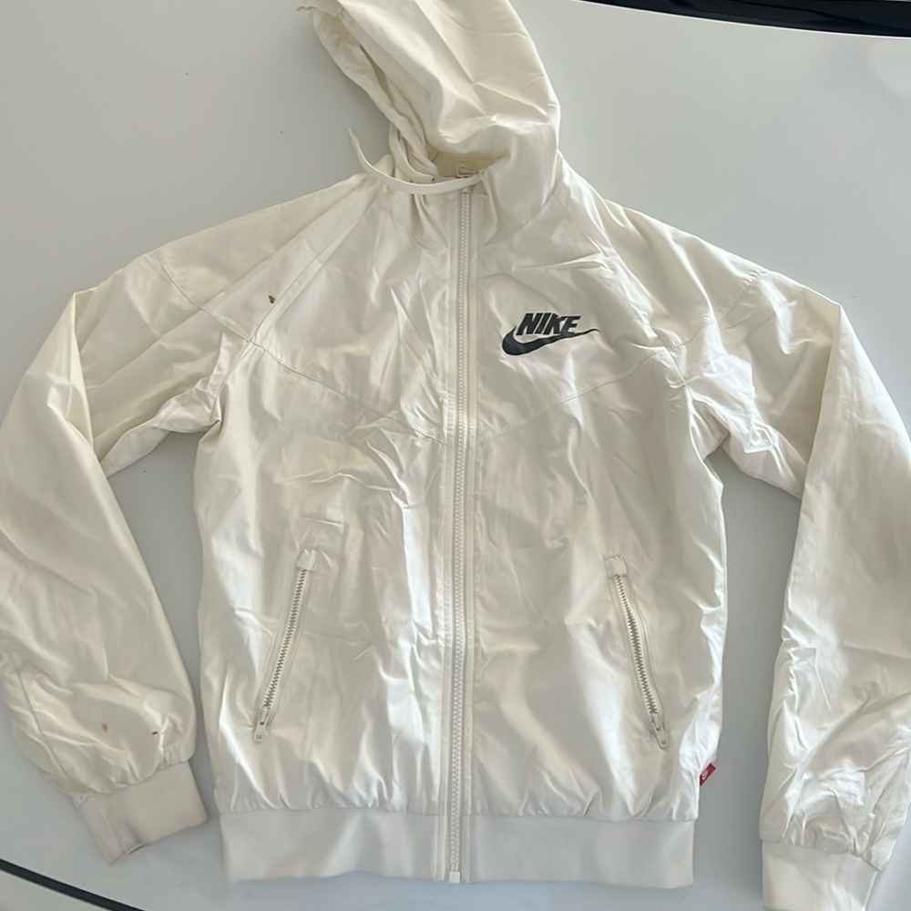 Nike Windbreaker size Small